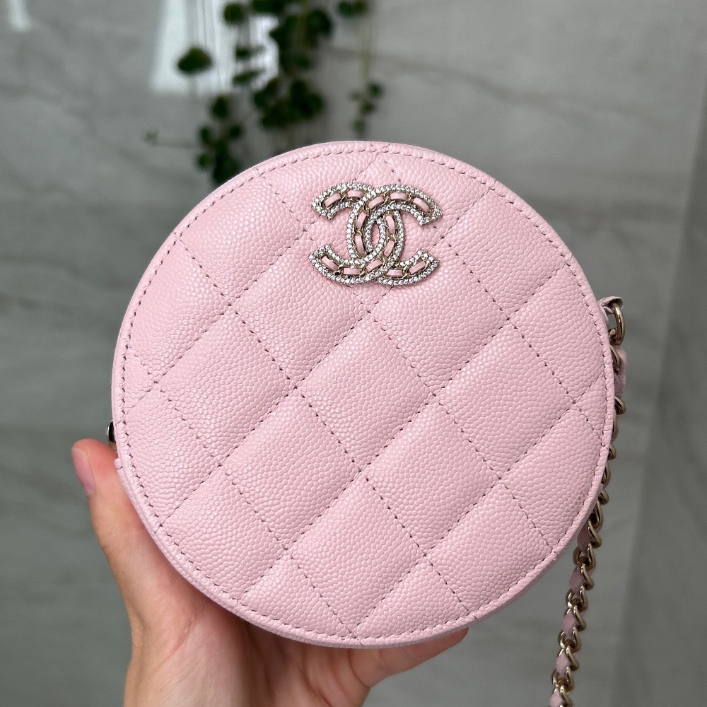 Chanel round clutch with chain